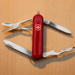 Victorinox Midnight Manager - Red 9 Victorinox Midnight Manager - Red -Outdoor Equipment Store 0.6366 5 600x600 b5f26456 c392 43a6 ac09 c429e0da3bf0