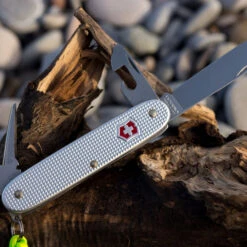 Victorinox Pioneer Alox -Outdoor Equipment Store 0.8201.26 4 600x600 48aa4881 84c5 4b2b a29a c2a5cc09dd7d
