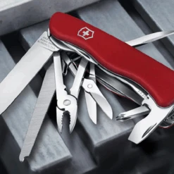 Victorinox Work Champ - Red -Outdoor Equipment Store 0.8564 3 600x600 ab7407e3 b378 49fa 844a d7f8df3418a2