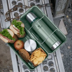 Stanley Classic Lunchbox 10QT Black -Outdoor Equipment Store 1 75d7382c a5c3 4393 ab9c 2dbdf748a440