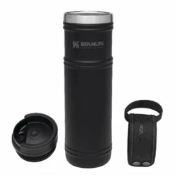Stanley Legacy Neverleak Travel Mug 20oz - Foundry Black -Outdoor Equipment Store 5 821c32e5 9bd6 4011 950d 15da981fdf42