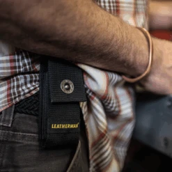 Leatherman Nylon Sheath With Pockets -Outdoor Equipment Store LM934932 8 600x600 53d89cfc cba2 4016 8e84 ac46e4a21939